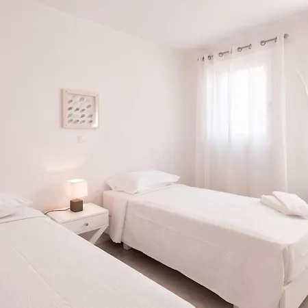 Eridan Villa Párosz